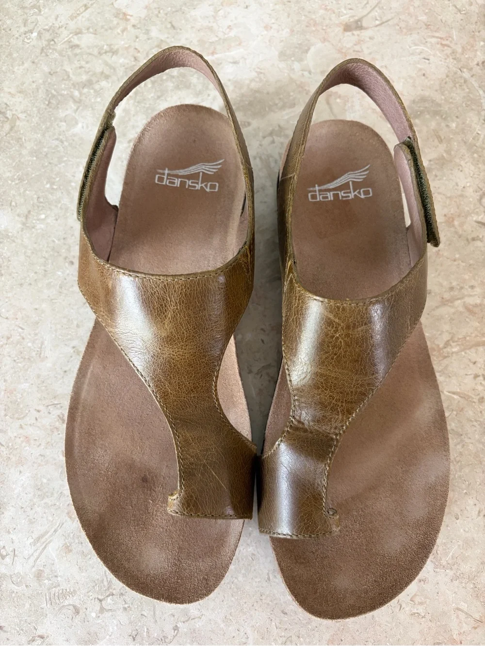 Dansko Reece Sandals Women's 38 / 7.5 Bronze Brown Leather Toe Loop Cork Shoes